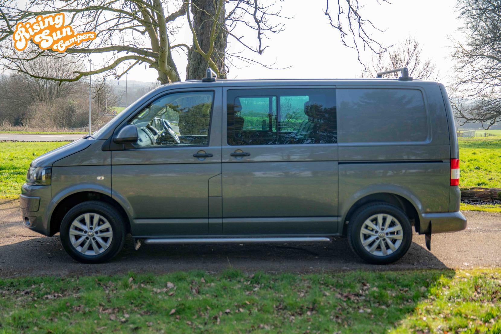 Volkswagen Transporter 2.0 TDI T32 Kombi 4dr Diesel DSG L1 H1 (211 g/km, 138 bhp)