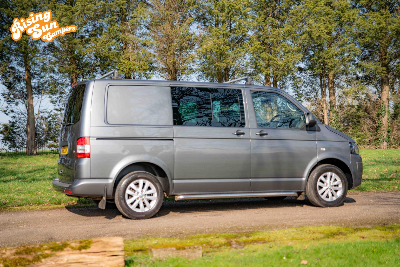Volkswagen Transporter 2.0 TDI T32 Kombi 4dr Diesel DSG L1 H1 (211 g/km, 138 bhp)