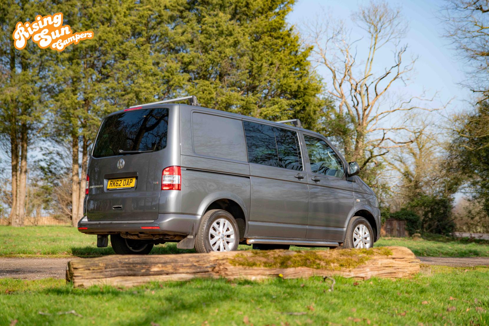 Volkswagen Transporter 2.0 TDI T32 Kombi 4dr Diesel DSG L1 H1 (211 g/km, 138 bhp)