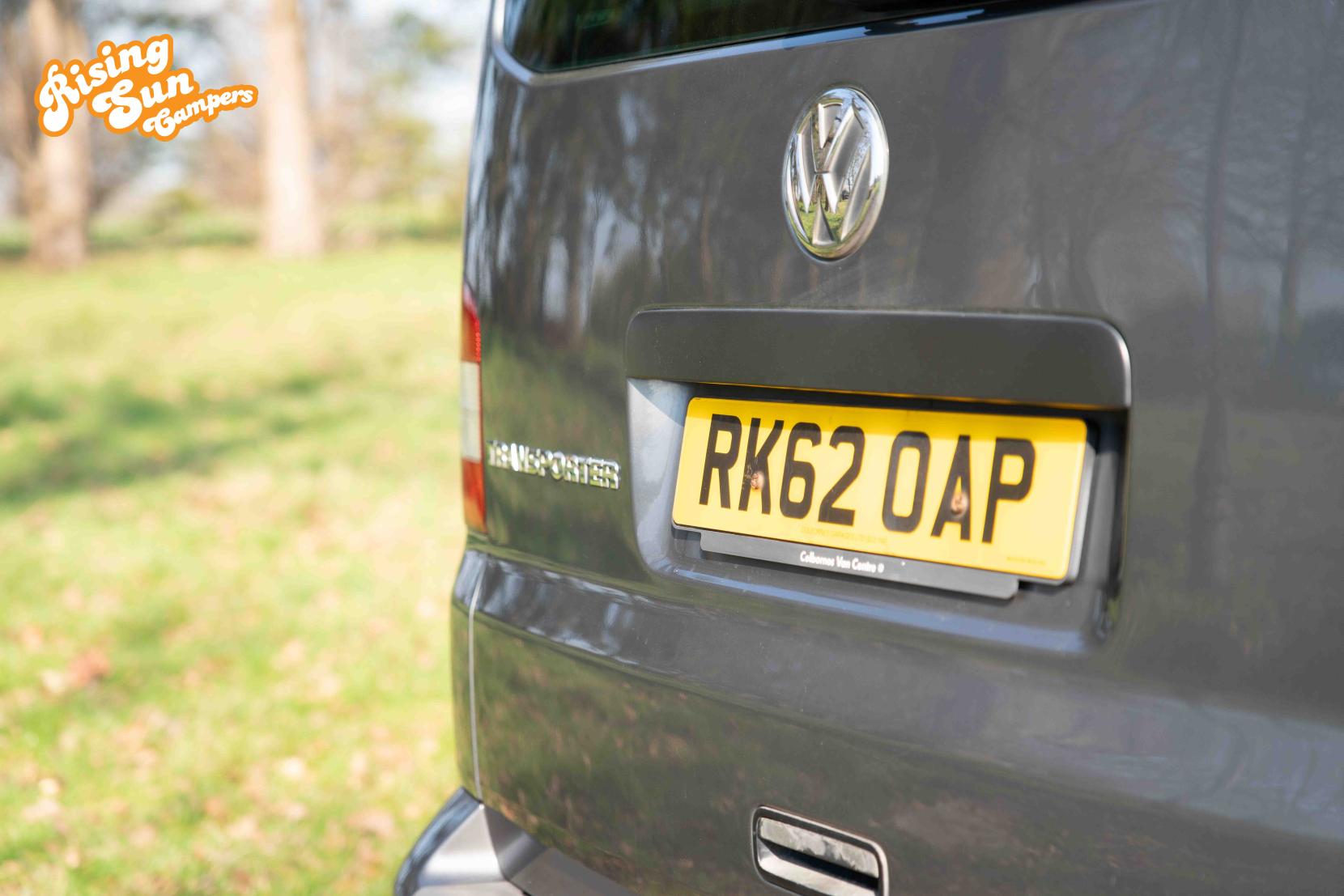 Volkswagen Transporter 2.0 TDI T32 Kombi 4dr Diesel DSG L1 H1 (211 g/km, 138 bhp)