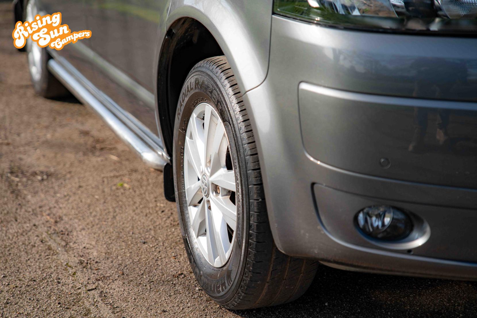 Volkswagen Transporter 2.0 TDI T32 Kombi 4dr Diesel DSG L1 H1 (211 g/km, 138 bhp)